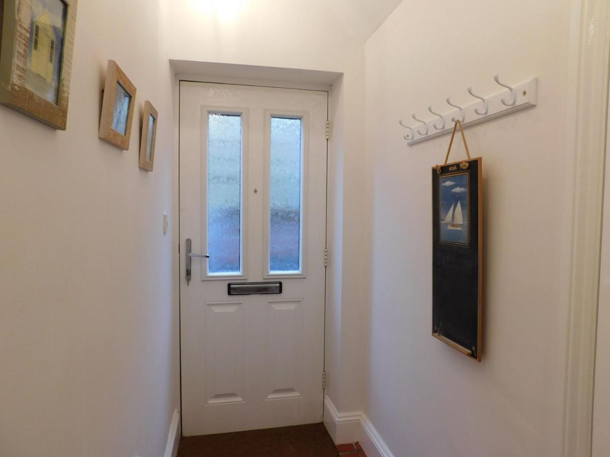 Salty Towers Villa Sheringham Bagian luar foto