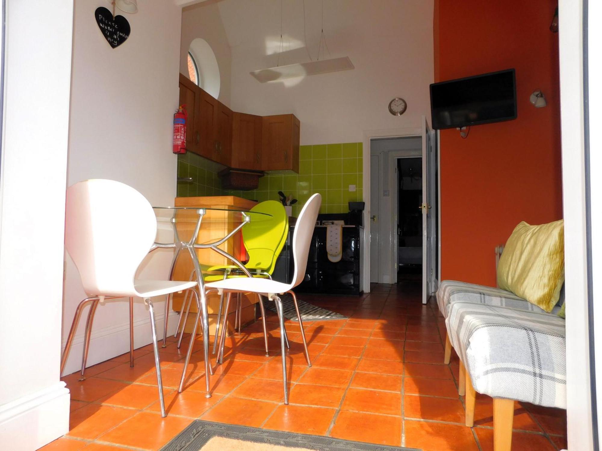 Salty Towers Villa Sheringham Bagian luar foto